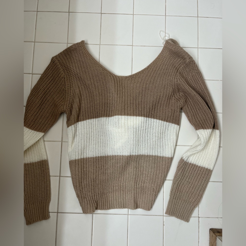 colorblock twist back sweater